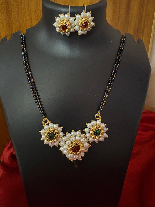 Eye of Endorra Necklace and Earrings set.